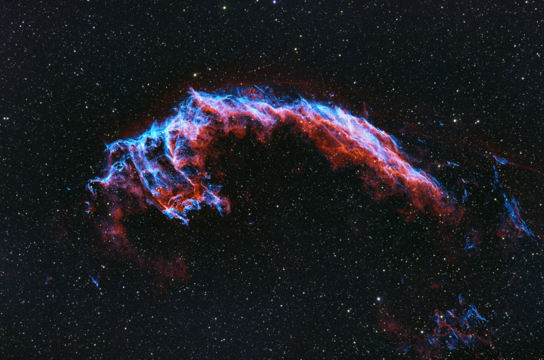NGC 6992 - Der östliche Schleiernebel.jpg